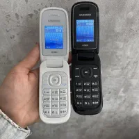 گوشیsamsungساده 1272سامسونگ تاشو دردار بدون دوربین