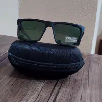 عینک آفتابی پرادا پلاریزه و یووی ۴۰۰ ( نو )