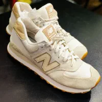 کتونی رو گرون نخر|کیف، کفش، کمربند|شیراز, فخرآباد (دروازه کازرون)|دیوار