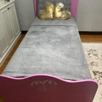 تخت و کمد و جالباسی و کمد کتاب و اکسسوری