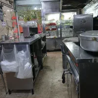 پیک موتوری و کمک آشپز نیازمندیم