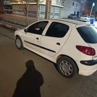 206 مدل 88 رنگ‌ سفید