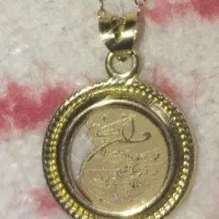 مدال و زنجیر طلا