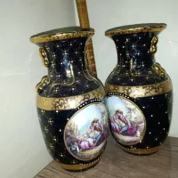 یک جفت گلدون ویه کاسه بشقاب سورمه ای