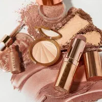 نیازمند خانم جهت فروش لوازم آرایشی