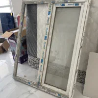 تخت وکمد و پنجره  دو جداره پی وی سی