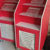 ویترین شیشه و چوب