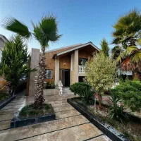 باغچه-ویلا-240-متری-مدارک-کامل-تاپ-لوکیشن