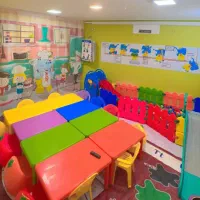 استخدام منشی خانم جهت همکاری در آموزشگاه زبان|استخدام اداری و مدیریت|حمیدیا, |دیوار