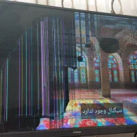 تلویزیون شکسته|تلویزیون و پروژکتور|اصفهان, شهرک زاینده رود|دیوار
