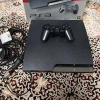 دارای یک دسته بی سیم و کابل شارژر ودودسته سیم دار