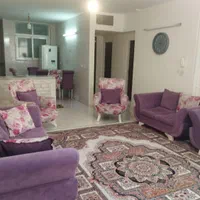 اجاره همکف حیاط دار .ویلایی|اجارهٔ کوتاه‌مدت آپارتمان و سوئیت|شاهین‌شهر, سعدی شمالی|دیوار
