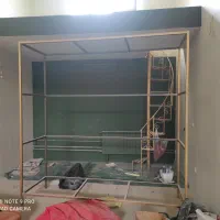 چهارچوب آهنی ویترین مغازه