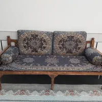 تخت و شاهنشین
