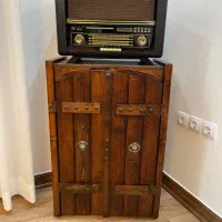 جاکفشی|جاکفشی، کمد، دراور|صومعه‌سرا, |دیوار