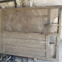 یک عدد پنجره اهنی  1/30طول  1متر هم ارز بفروش می