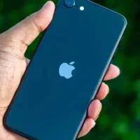 آیفون se 2020