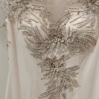 لباس مجلسی|لباس|اصفهان, فرهنگیان|دیوار