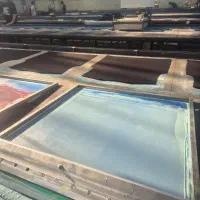 استخدام نیروی کارگر شابلون زن چاپی چاپ شابلون