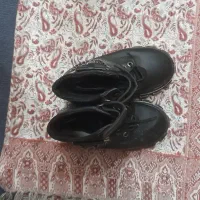 نیم بوت بچگانه،سالم بدون زدگی وپارگی|کفش و لباس بچه|شیراز, کوشک میدان|دیوار