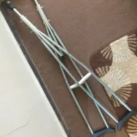 عصا زیر بغل آهنی سالم و قابلیت تنظیم اندازه|آرایشی، بهداشتی، درمانی|اصفهان, شهرک امام خمینی|دیوار