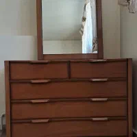 تخت خواب همراه تشک ومیز آرایش وایینه ودوکمد|تخت و سرویس خواب|مرند, |دیوار