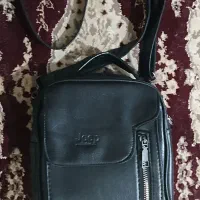چند عدد کیف نو بدون هیچ گونه زدگی|کیف، کفش، کمربند|هرسین, |دیوار