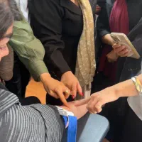 جشنواره تخفیفی تزریقات و وصل سرم|خدمات آموزشی|کرمانشاه, |دیوار