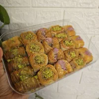 باقلوای استانبولی افندی