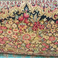 پشتی دستباف راوری