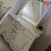 آیینه و کنسول