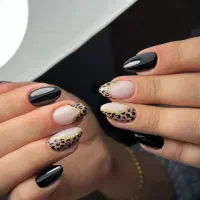 آموزش کاشت و خدمات زیبایی ناخن