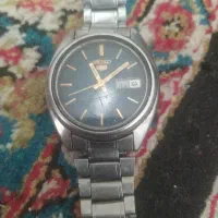 سلام‌یک‌عددساعت‌سکو‌پنج‌اصلی‌سالم‌موجود‌است