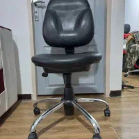 صندلی اداری جک دار