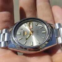 ساعت سیکو پنج اتوماتیک پشت شیشه ای.|ساعت|تهران, منیریه|دیوار