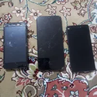 سه عدد گوشی