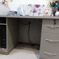 میز کامپیوتر یا میزتحریر