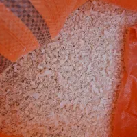 پوشال چوب روس خشک بدون خاک مناسب بستر