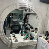 اینه و کنسول ارایشگاهی و صندلی تک|آرایشگاه و سالنهای زیبایی|ایلام, |دیوار