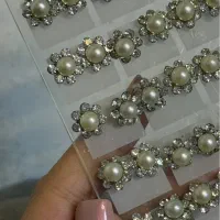 انواع گوشواره ها فقط ۱۰۰ هزارتومان