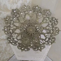 میز و میوه خوری برنجی درحد نو