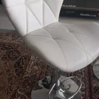 2عدد صندلی جک دار سالم