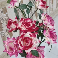 جا گلدون و گل مصنوعی