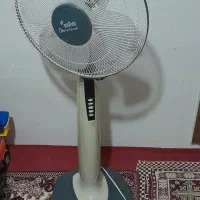 پنکه ایستاده
