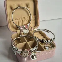 اکسسوری . دستبند . گوشواره. گردنبند