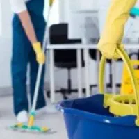 نظافتچی حرفه‌ای ساختمان در شیراز،آقا،آماده به کار