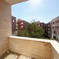 ویلایی دو طبقه ،دربست