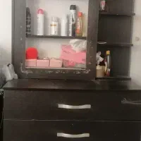 دراور لباسی و ارایشی