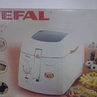 سرخ کن ومیز نهار خوری ۶ نفره