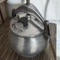 زود پز قدیمی سالم